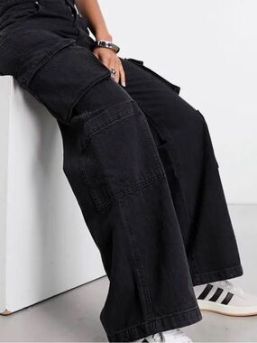 Cotton On Black Wide-Leg Cargo Jeans